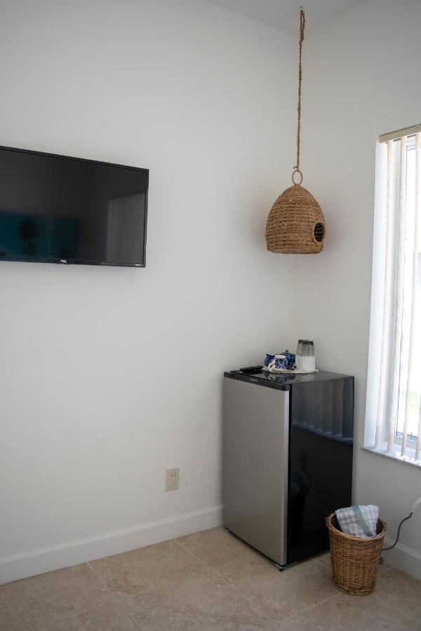 Relax And Unwind In Little Havana Miami Bagian luar foto